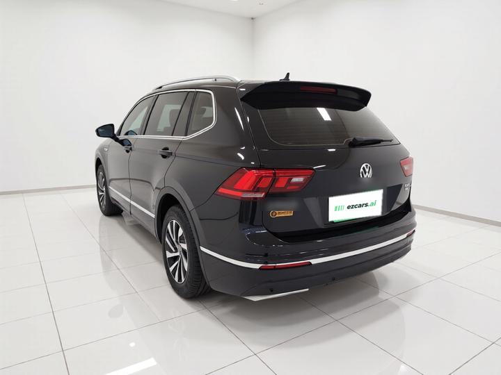 Tiguan L EV 2020 430PHEV PHEV Premium photo 4