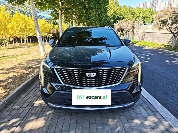 XT4 2020 Facelift 28T RWD Leading photo 2
