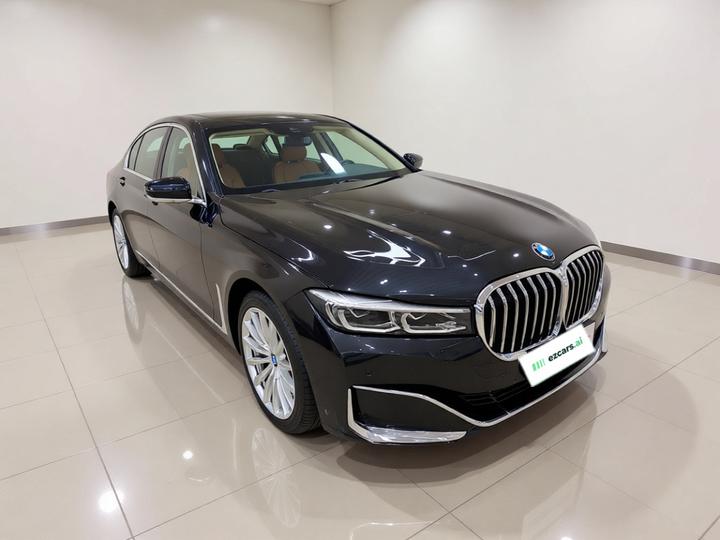 7 Series 2019 Facelift 730Li Luxury photo 3