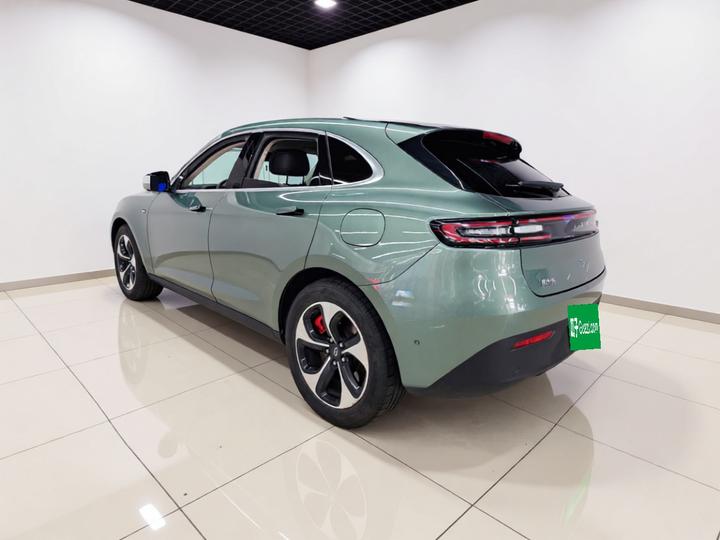 HIMA AITO M5 2022 EREV AWD Performance photo 4