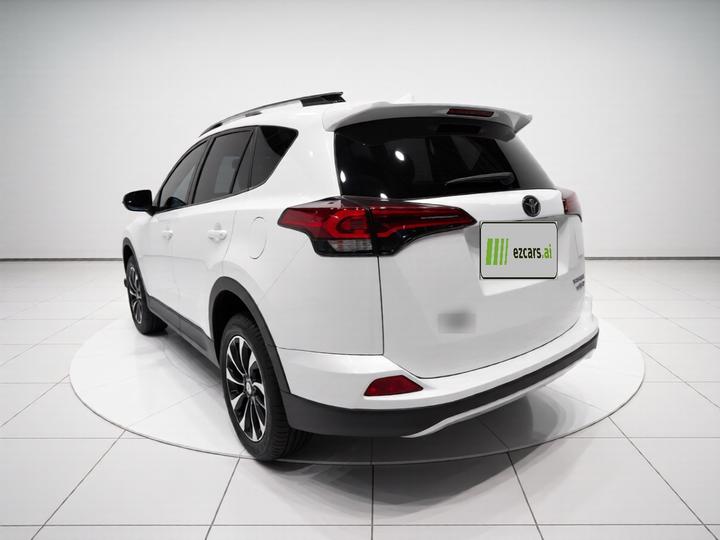 RAV4 2018 2.5L AT AWD Elite i photo 4
