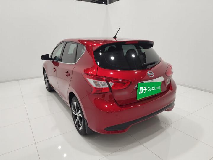 Tiida 2016 1.6L CVT photo 4