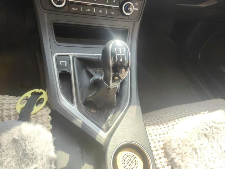 Vision 2020 1.5L MT photo 6