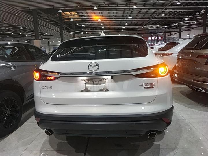 CX-4 2021 2.0L AT RWD photo 3