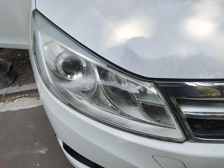2014 1.5L MT Luxury photo 7