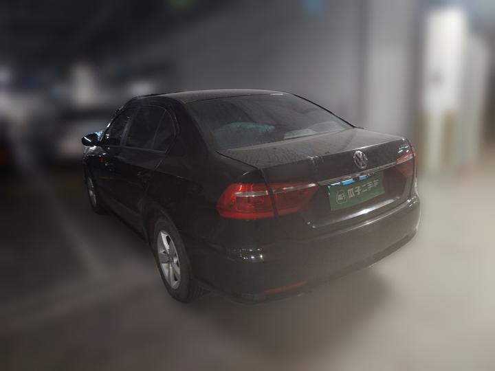 Lavida 2013 Facelift Classic 1.6L MT photo 4