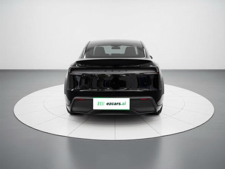 Model Y 2025 RWD photo 5