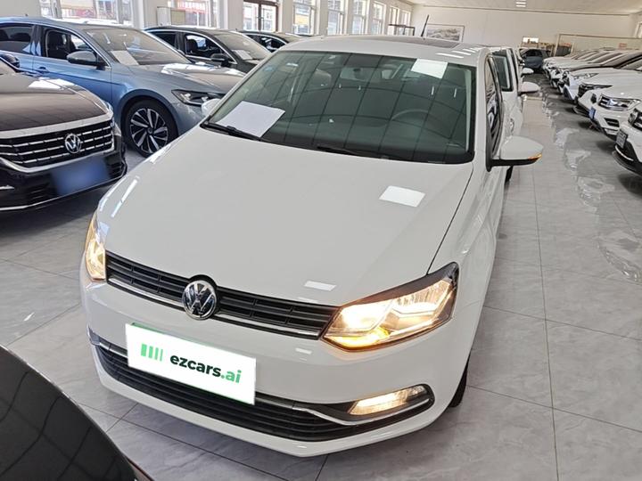 Polo 2016 1.6L AT Comfort photo 2