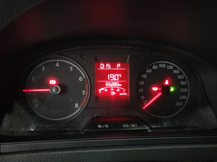 Santana 2021 1.5L AT photo 4