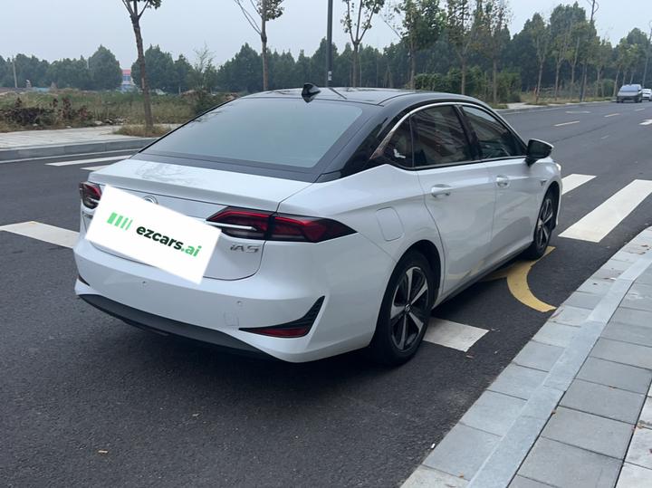 GAC Toyota iA5 2019 Luxury photo 6
