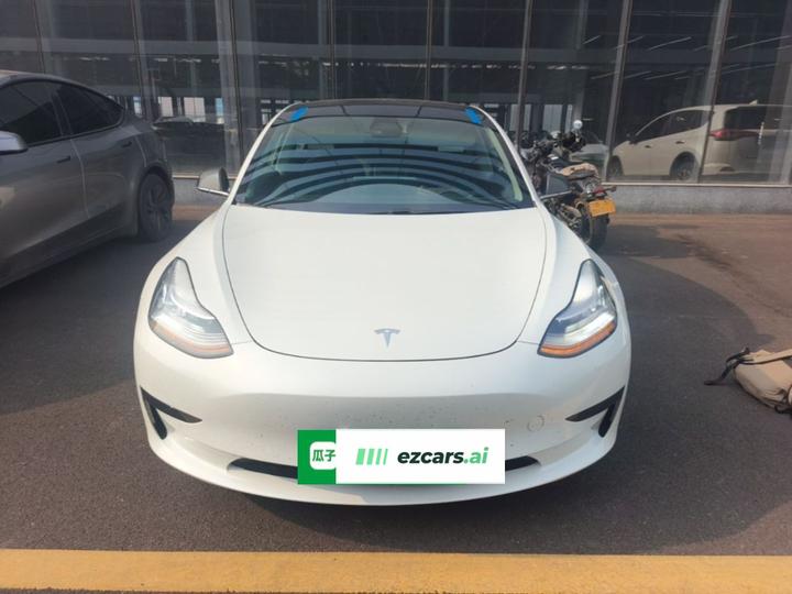 Model 3 2020 Standard Range RWD Upgraded photo 2