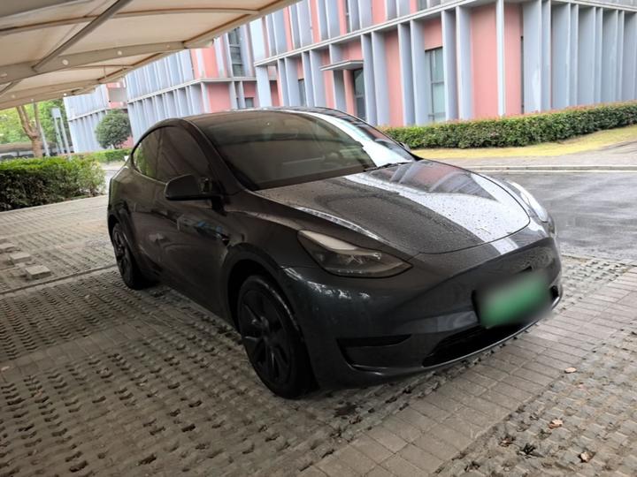 Model Y 2024 RWD photo 3