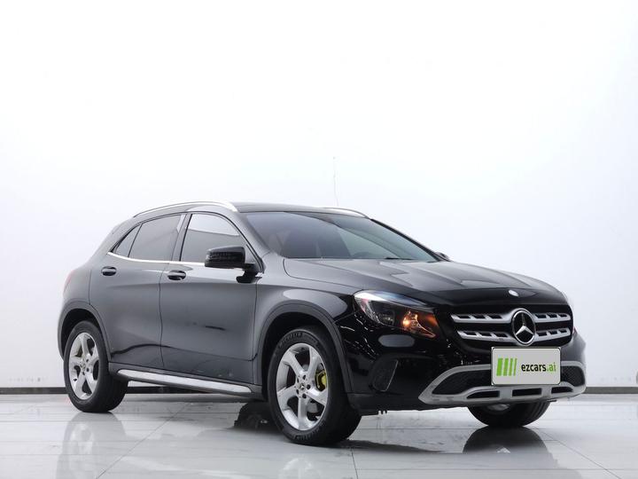 GLA 2017 GLA 200 Dynamic photo 2