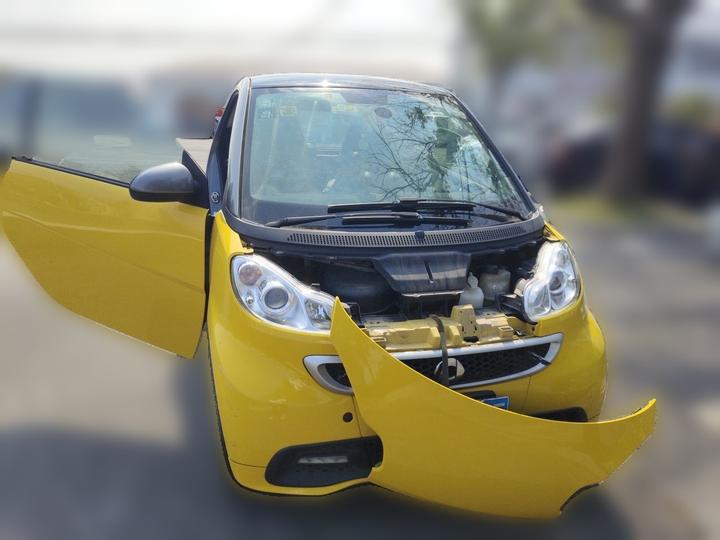 fortwo 2013 1.0T Coupe photo 2