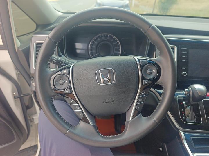 Elysion 2019 2.0L Hybrid Luxury photo 3
