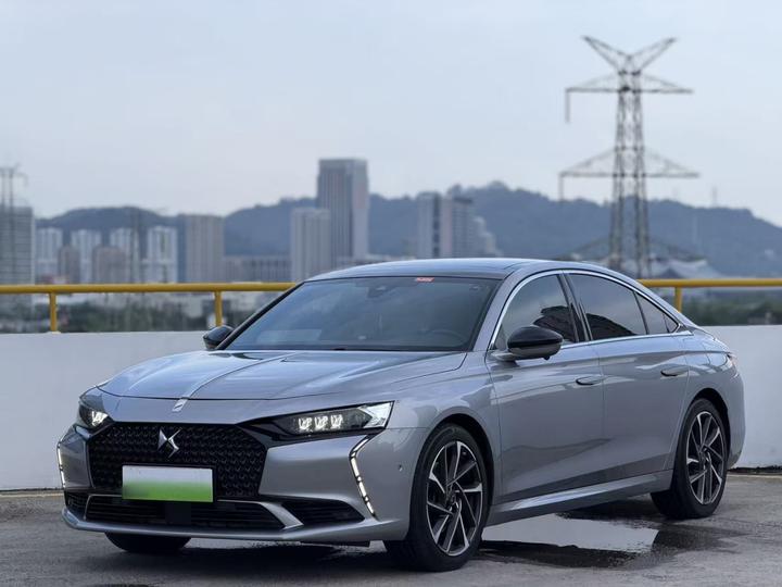 9 EV 2021 1.6T E-TENSE PHEV