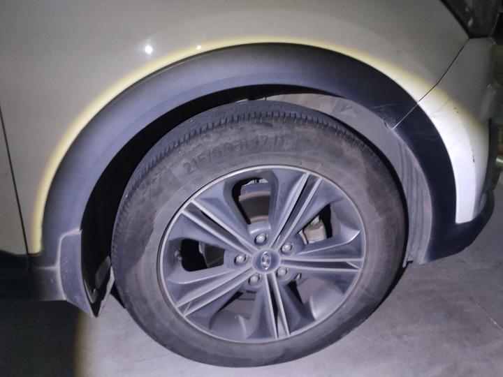 ix25 2015 1.6L AT RWD Smart GLS photo 8