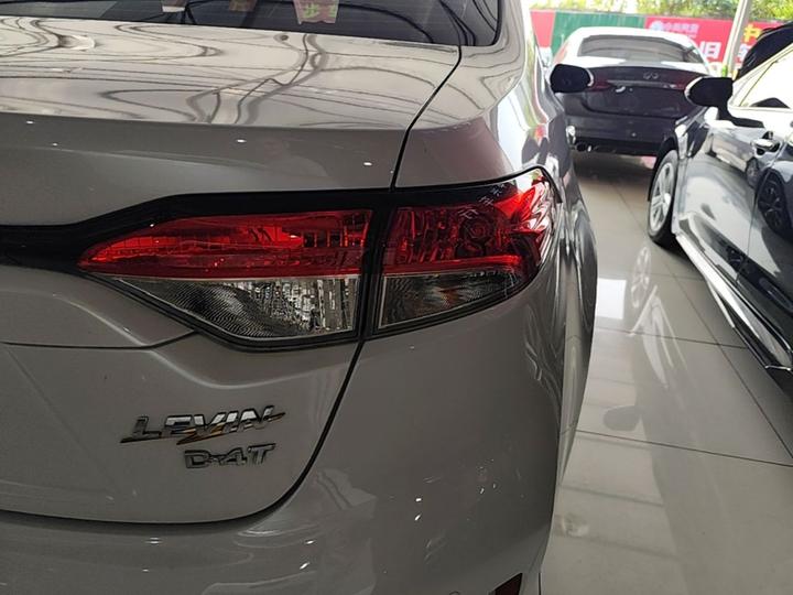 Levin 2023 185T CVT Luxury photo 7