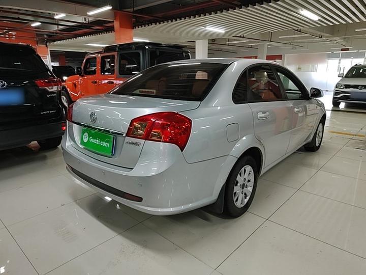 Excelle 2015 1.5L AT Classic photo 6