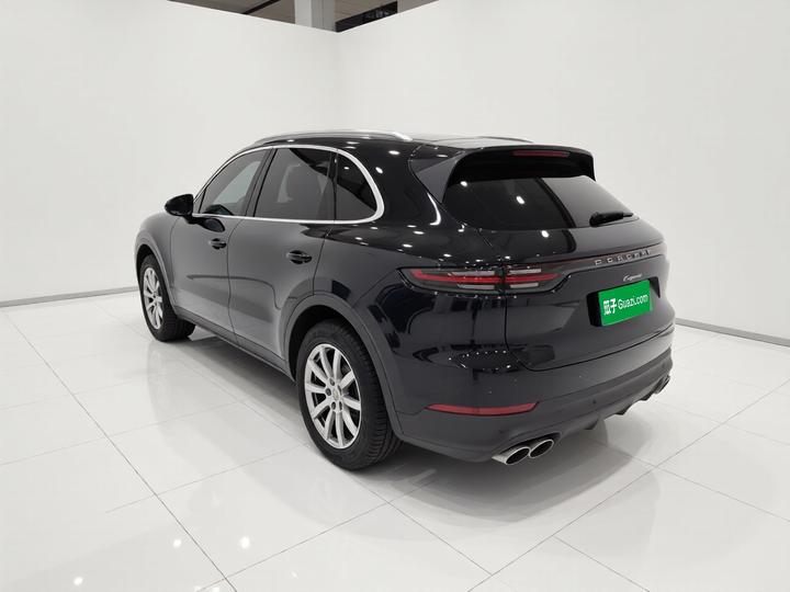 2019 Cayenne 3.0T photo 4