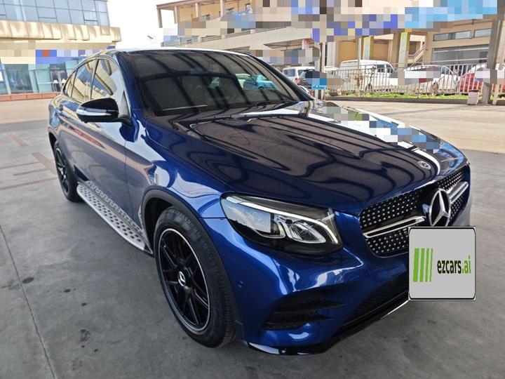 GLC Coupe 2017 GLC 200 4MATIC Coupe SUV photo 3