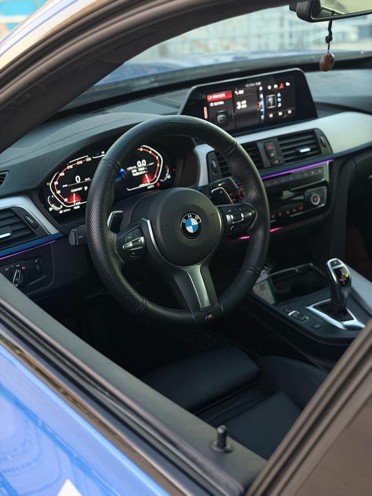 3 SeriesGT 2018 320i M Sport photo 3