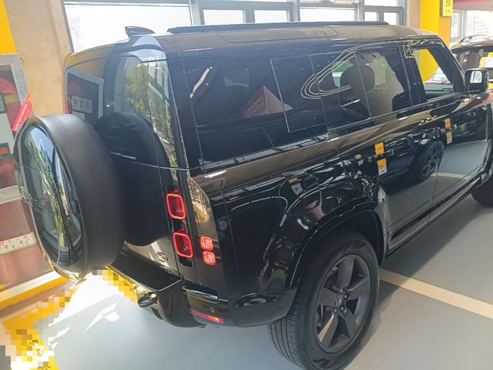 Defender 2025 110 3.0T P400 X-Dynamic HSE photo 5