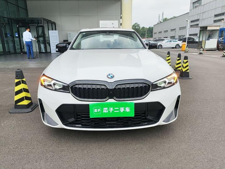 3 Series 2025 330Li M M Sport Night Package photo 2