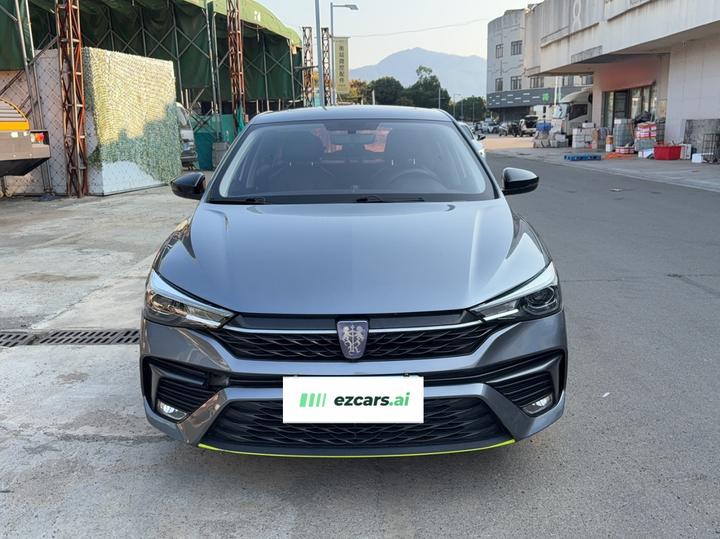 i5 2021 1.5L CVT Platinum photo 2