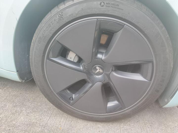 Model 3 2022 RWD photo 8