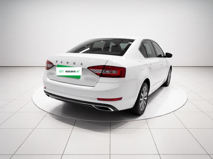Octavia 2020 1.5L AT Luxury photo 6