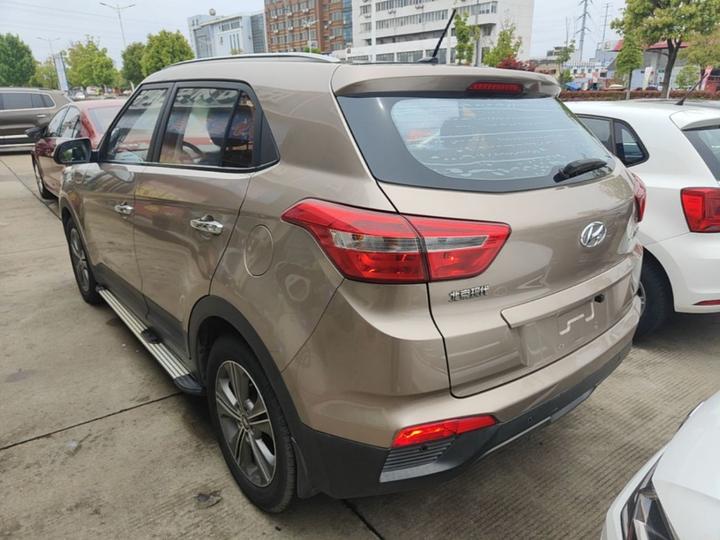 ix25 2015 1.6L AT RWD Smart GLS photo 4
