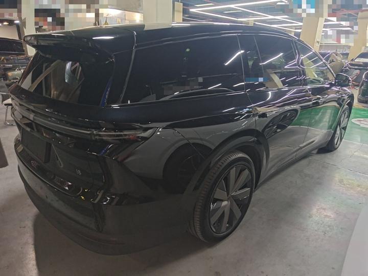 Li Auto i8 2025 Standard photo 4