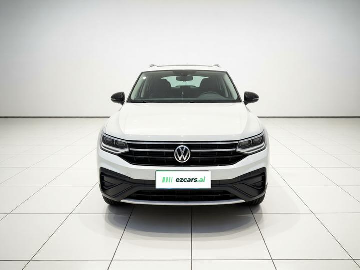 Tiguan L 2024 300TSI AT RWD photo 2