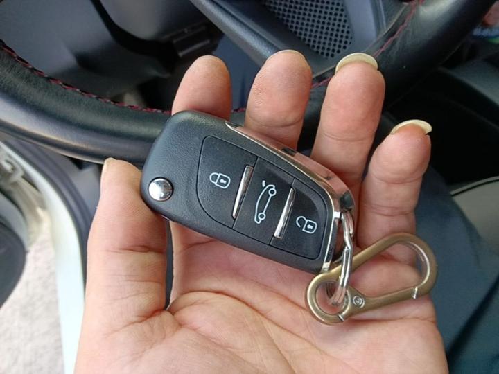 2015 1.5L CVT Comfort photo 8
