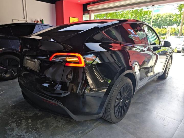 Model Y 2022 Facelift RWD photo 4