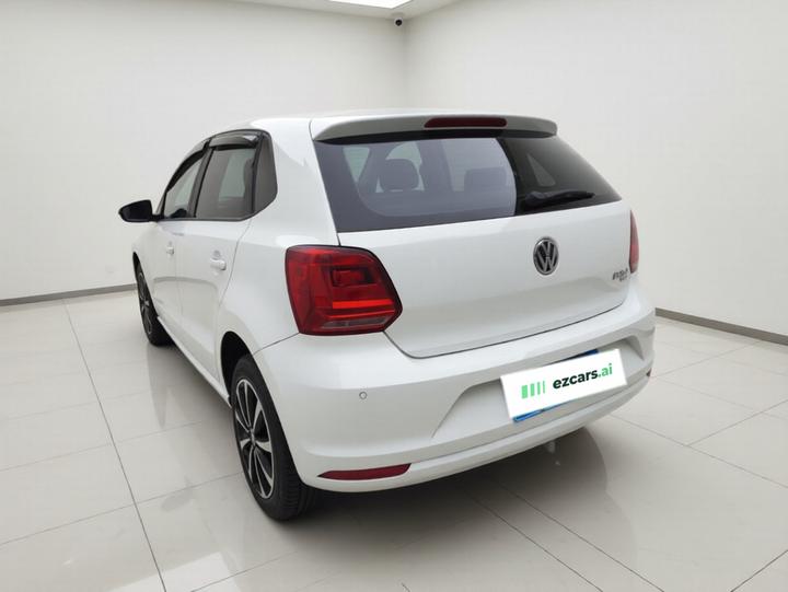 Polo 2016 1.6L AT Comfort photo 4