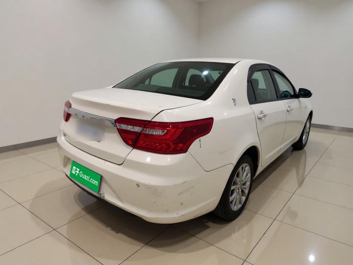 Vision 2018 1.5L MT photo 4