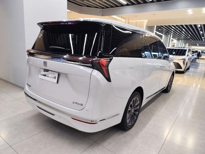 GL8 EV 2024 7-Seater photo 4