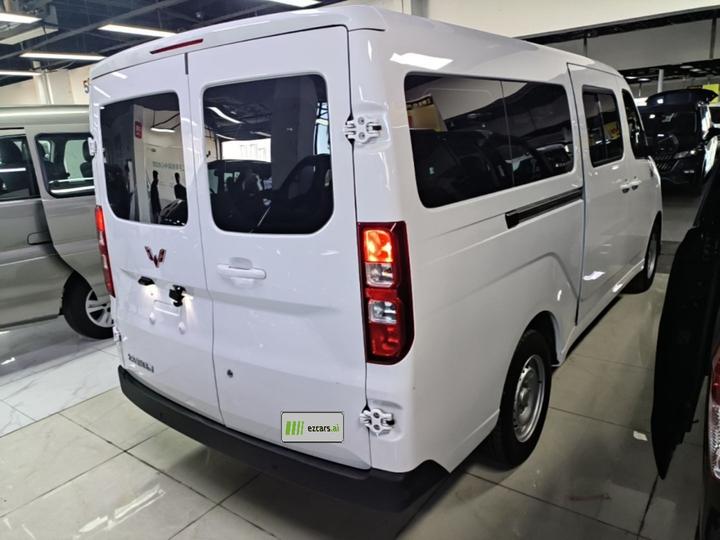 Wuling 2025 310KM Bus photo 4