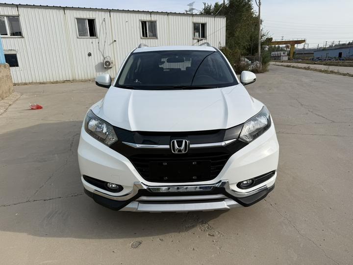 Vezel 2015 1.5L CVT RWD Comfort photo 3
