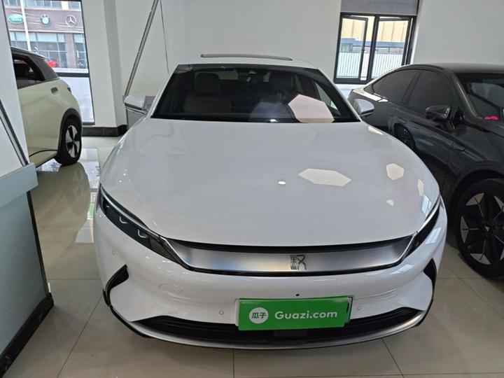 Han 2020 EV Extended Range Luxury photo 2