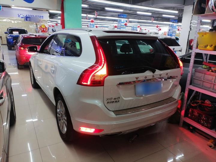 XC60 2016 T5 photo 4
