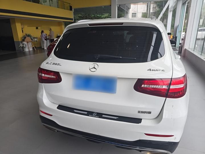GLC 2018 GLC 260 4MATIC Dynamic photo 3