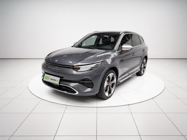 X 2020 PHEV Flagship