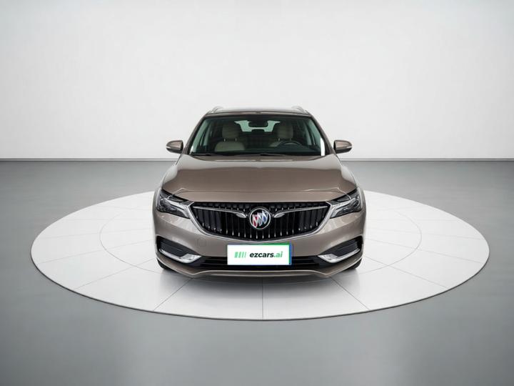 GL6 2021 323T Mild Hybrid Premium photo 2