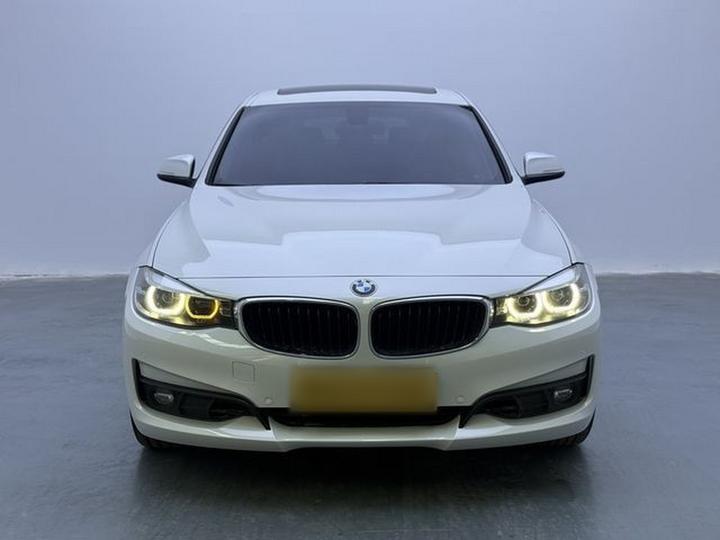 3 SeriesGT 2018 320i Fashion photo 2