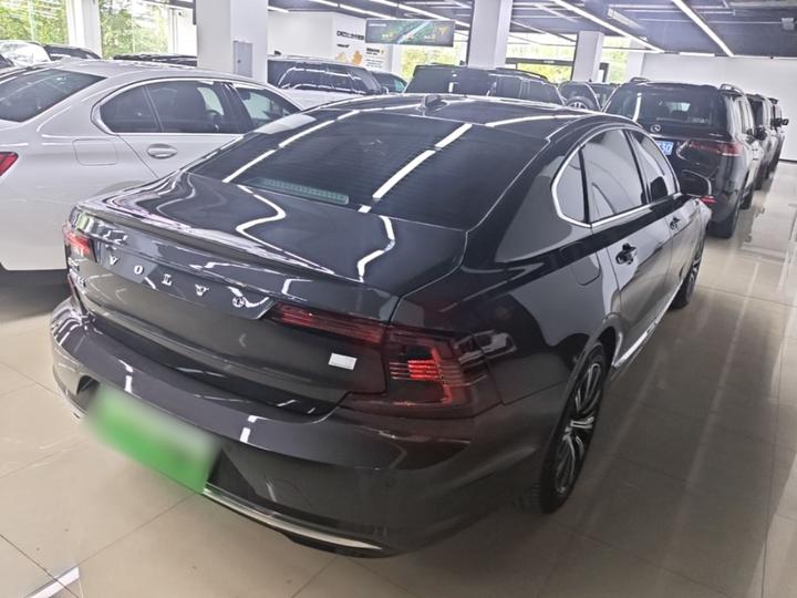 S90 EV 2022 T8 E Hybrid Luxury photo 4