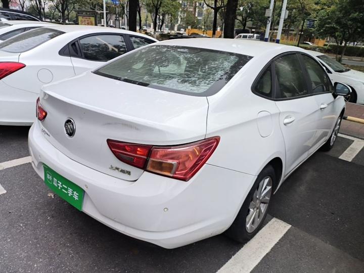 Verano 2015 Sedan 15S AT Progressive photo 6