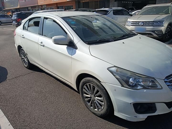 2015 1.6L MT photo 3